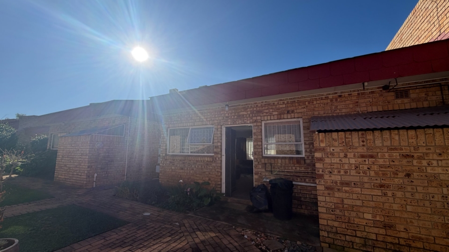 1 Bedroom Property for Sale in Miederpark North West